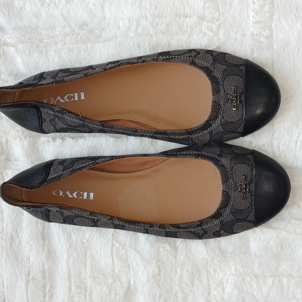 Coach Chelsea Logo Balarinia Flats, Size 9